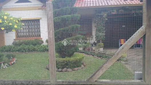 Casa com 3 Quartos à venda, 235m² no Jardim Lindóia, Porto Alegre