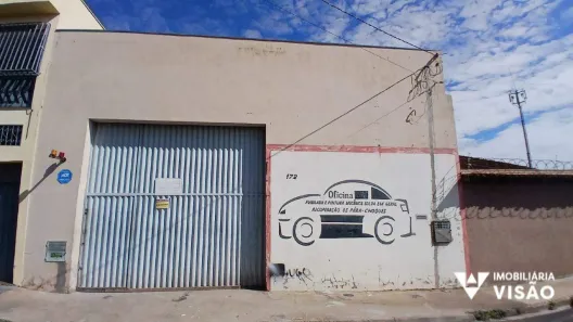 Galpão/Depósito/Armazém para alugar, 306m² no Nossa Senhora da Abadia, Uberaba