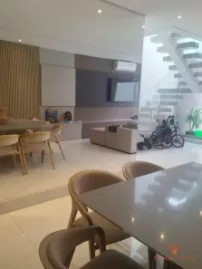 Sobrado com 3 Quartos à venda, 209m² no Vila do Conde, Barueri
