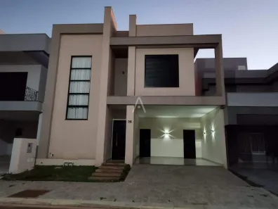 Sobrado com 3 Quartos para alugar, 207m² no FAG, Cascavel
