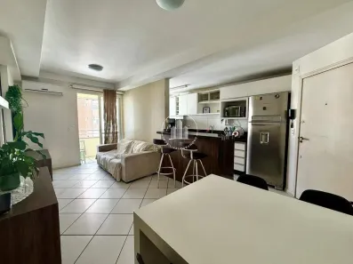 Apartamento com 2 Quartos à venda, 69m² no Barreiros, São José