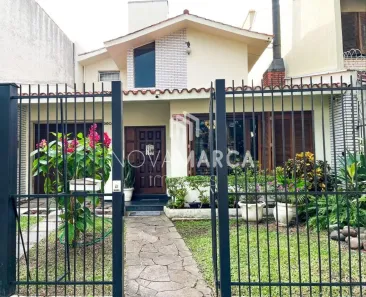 Sobrado com 4 Quartos à venda, 230m² no Partenon, Porto Alegre