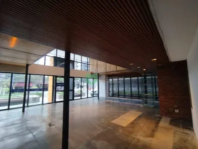 Ponto Comercial para alugar, 294m² no Itaim Bibi, São Paulo