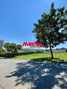 Lote/Terreno à venda, 600m² no Condomínio Residencial Colinas do Paratehy, São José dos Campos