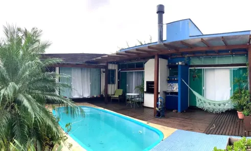 Casa com 3 Quartos à venda, 100m² no Pântano do Sul, Florianópolis