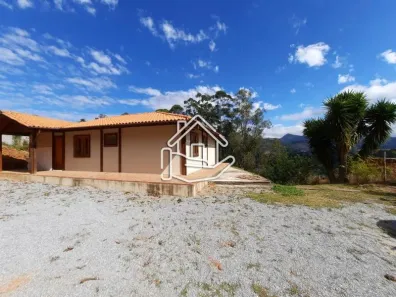 Casa de Condomínio com 3 Quartos à venda, 120m² no Itaipava, Petrópolis
