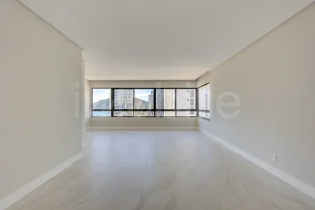 Apartamento com 3 Quartos à venda, 130m² no Centro, Balneário Camboriú