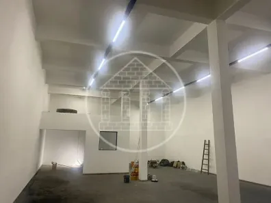 Galpão/Depósito/Armazém para alugar, 220m² no Jardim Novo Horizonte, São Paulo