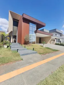 Casa de Condomínio com 4 Quartos à venda, 286m² no Jardins Itália, Goiânia