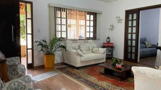 Casa com 3 Quartos à venda, 250m² no Bosque dos Eucaliptos, São José dos Campos