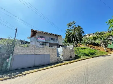 Sobrado com 6 Quartos à venda, 229m² no Canto da Praia, Itapema