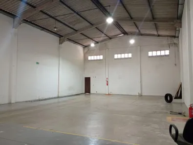 Galpão/Depósito/Armazém para alugar, 290m² no Tibery, Uberlândia