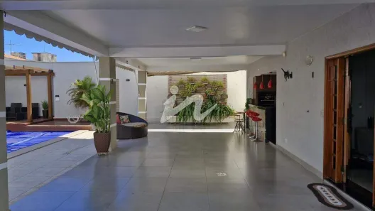 Casa com 4 Quartos à venda, 400m² no Tabajaras, Uberlândia