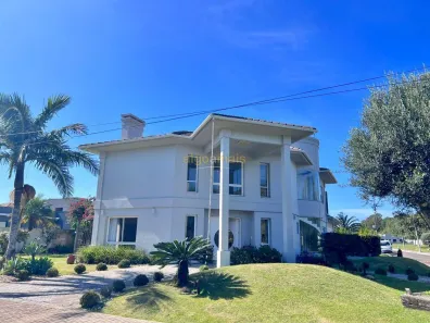 Casa de Condomínio com 4 Quartos à venda, 390m² no 7, Capão da Canoa