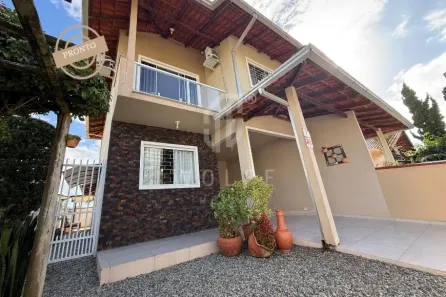 Sobrado com 3 Quartos à venda, 135m² no Itacolomi, Balneário Piçarras
