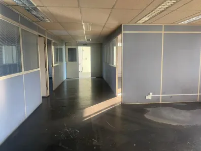 Sala Comercial para alugar, 225m² no Piraporinha, Diadema