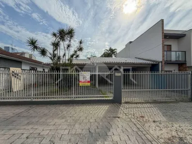 Casa com 2 Quartos à venda, 171m² no Costa e Silva, Joinville