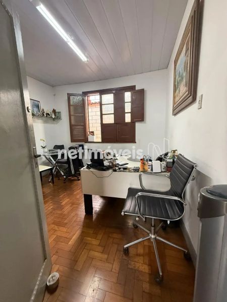 Casa com 3 quartos — Calafate, Belo Horizonte