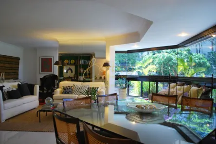 Apartamento com 3 Quartos à venda, 210m² no Vila Suzana, São Paulo