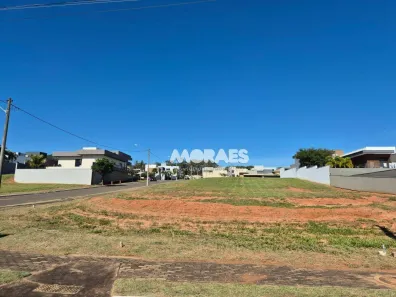 Lote/Terreno à venda, 691m² no Jardim Shangri-Lá, Bauru