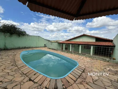 Casa com 3 Quartos à venda, 120m² no Santo Antônio dos Campos, Divinópolis