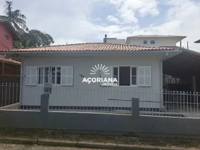 Casa com 2 Quartos à venda, 100m² no Lagoa da Conceição, Florianópolis