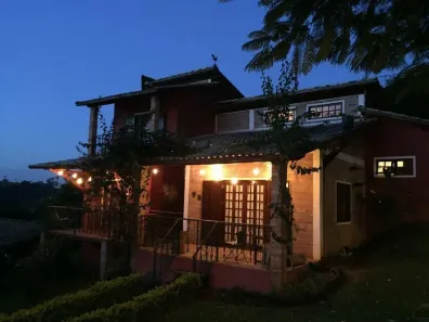 Casa de Condomínio com 4 Quartos para alugar, 692m² no Pitas, Cotia