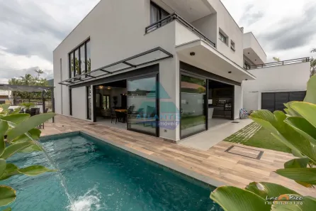 Casa com 5 Quartos à venda, 330m² no Lagoinha, Ubatuba