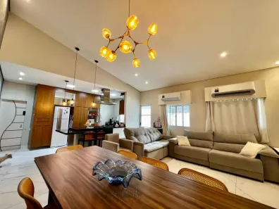 Casa com 3 Quartos à venda, 300m² no Aleixo, Manaus