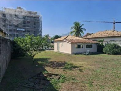 Casa com 2 Quartos à venda, 700m² no Camboinhas, Niterói