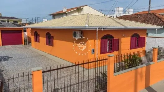 Casa com 4 Quartos à venda, 90m² no Aririú, Palhoça