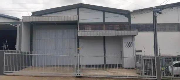 Galpão/Depósito/Armazém para alugar, 380m² no Pioneiro, Caxias do Sul