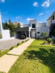 Casa de Condomínio com 3 Quartos para alugar, 223m² no Alphaville, Santana de Parnaíba