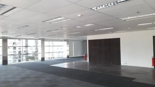 Sala Comercial para alugar, 201m² no Vila Olímpia, São Paulo