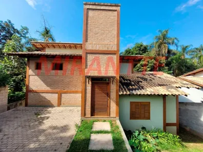 Sobrado com 3 Quartos à venda, 230m² no Roseira, Mairiporã