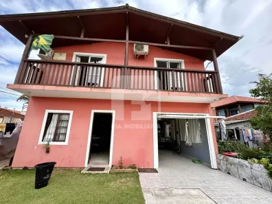 Casa com 3 Quartos para alugar, 150m² no Campeche, Florianópolis