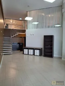 Sala Comercial para alugar, 81m² no Centro, Balneário Camboriú