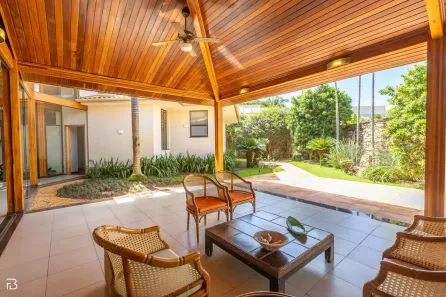 Casa de Condomínio com 3 Quartos à venda, 439m² no Jardim Sul, Uberlândia