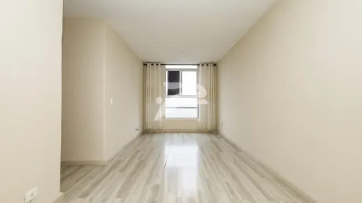 Apartamento com 3 Quartos para alugar, 73m² no Novo Mundo, Curitiba