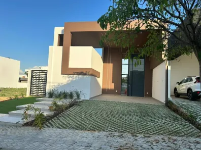 Casa de Condomínio com 3 Quartos para alugar, 160m² no Centro, Petrolina