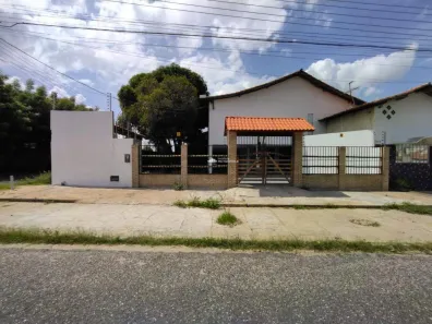 Imóvel Comercial com 3 Quartos para alugar, 360m² no Ininga, Teresina