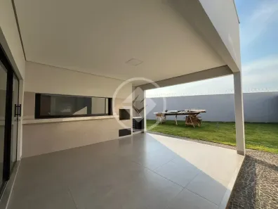 Casa com 3 Quartos à venda, 180m² no Jardim Inconfidência, Uberlândia