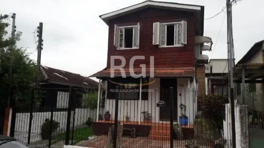 Sobrado com 4 Quartos à venda, 280m² no Cavalhada, Porto Alegre