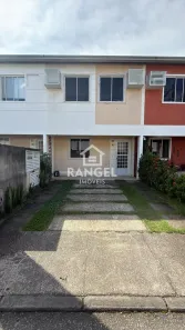 Casa de Condomínio com 3 Quartos para alugar, 138m² no Vargem Pequena, Rio de Janeiro