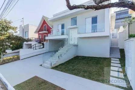 Casa de Condomínio com 3 Quartos à venda, 220m² no Alphaville, Santana de Parnaíba