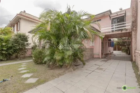 Casa com 5 Quartos à venda, 292m² no São João, Porto Alegre