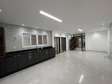 Casa com 3 Quartos à venda, 180m² no Guilhermina, Praia Grande