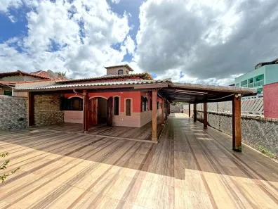 Casa com 3 Quartos à venda, 180m² no Vila Capri, Araruama