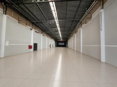 Galpão/Depósito/Armazém para alugar, 900m² no Asa Norte, Brasília