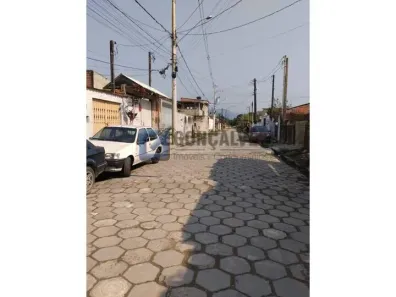 Casa com 2 Quartos à venda, 67m² no CDHU, Mongaguá